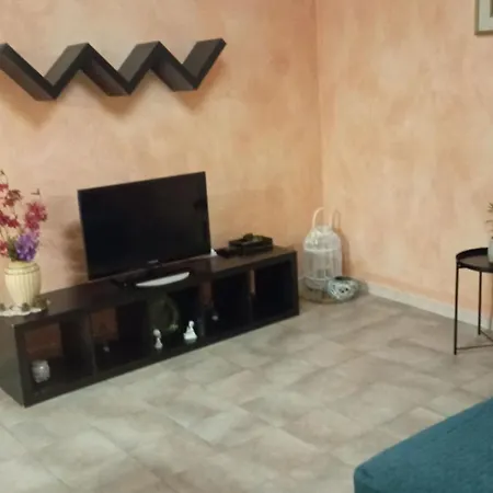דירה With Two Beds In The Historic Center Of Ciri Ciriè