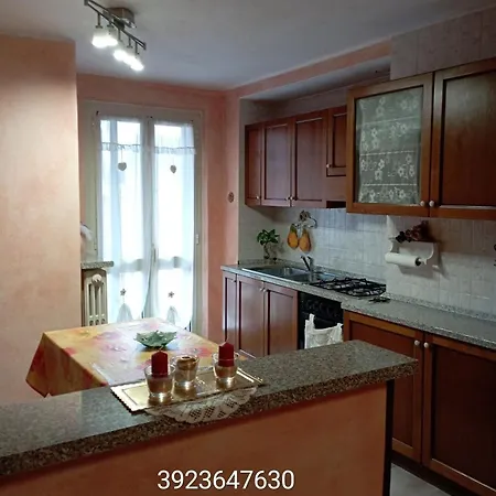 With Two Beds In The Historic Center Of Ciri דירה *