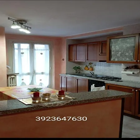 With Two Beds In The Historic Center Of Ciri Apartment